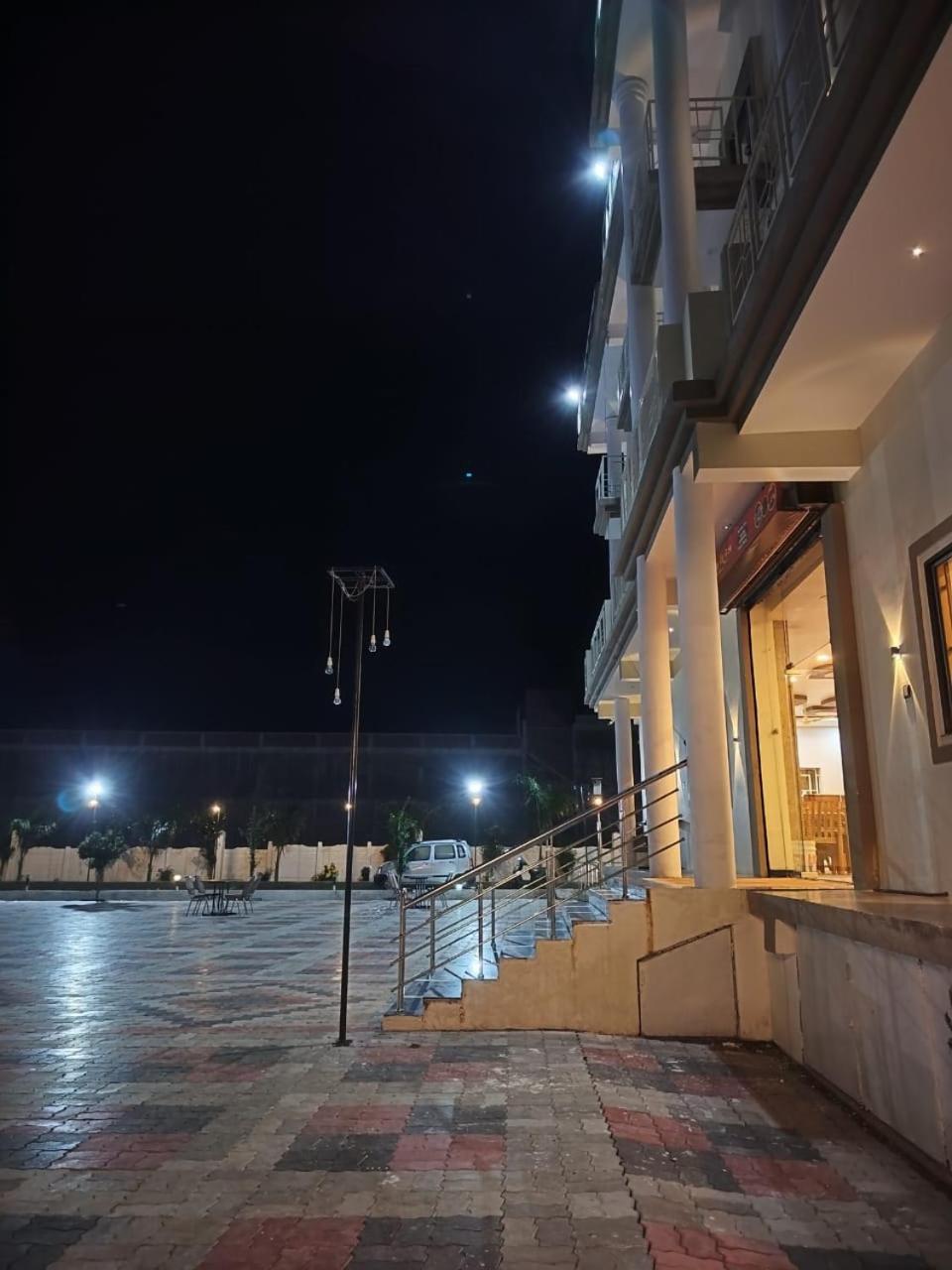 Mangalam Palace Seoni  Esterno foto