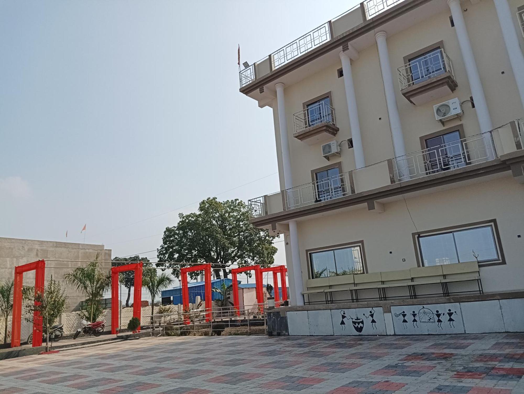 Mangalam Palace Seoni  Esterno foto